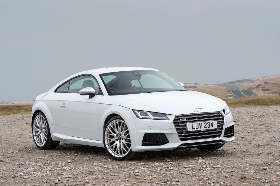  Audi TTS Coupe (8S) 2015 года  (UK) (фото 15 из 22)